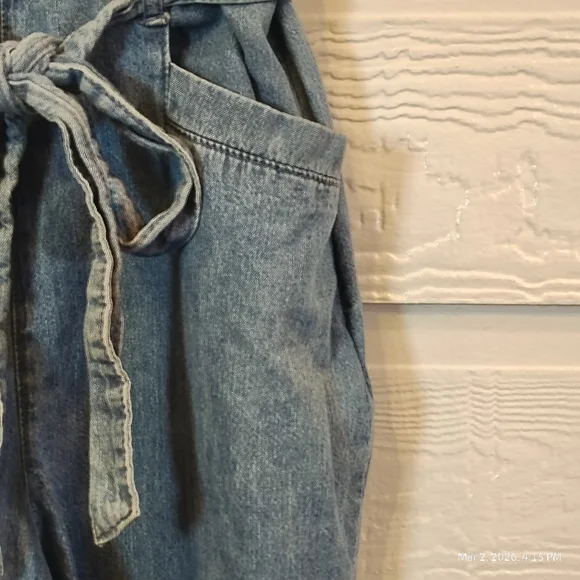 Light Denim Chambray Jumpsuit Knotted Strap Belt Women Medium 100% Cotton - Picture 4 of 12